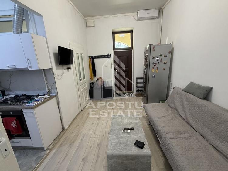 Apartament cu 2 camere semidecomandat, mobilat în Medicină