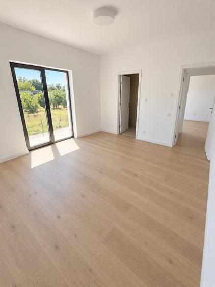 Casă individuală cu 4 camere cu Teren 416 Mp în Berceni