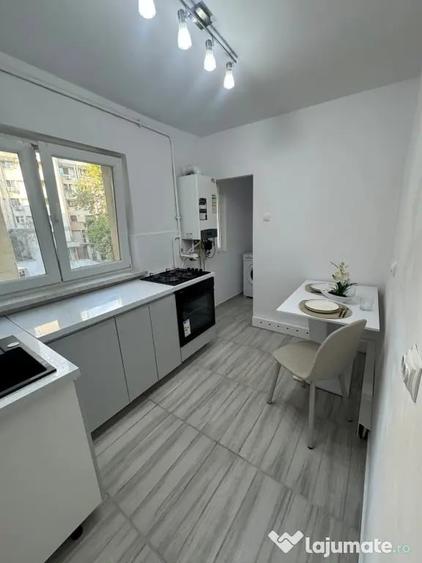 Apartament cu 2 camere decomandat în Ultracentral