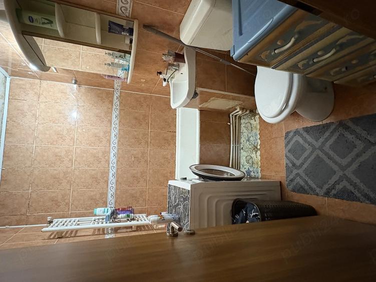Apartament cu 2 camere decomandat în Casa Cărții