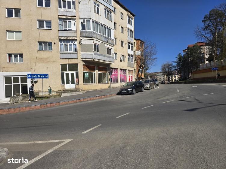 Spațiu comercial, de 80 mp, în Central