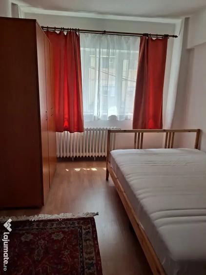 Apartament 3 camere,decomandat,2 bai, zona Siretului. - 3