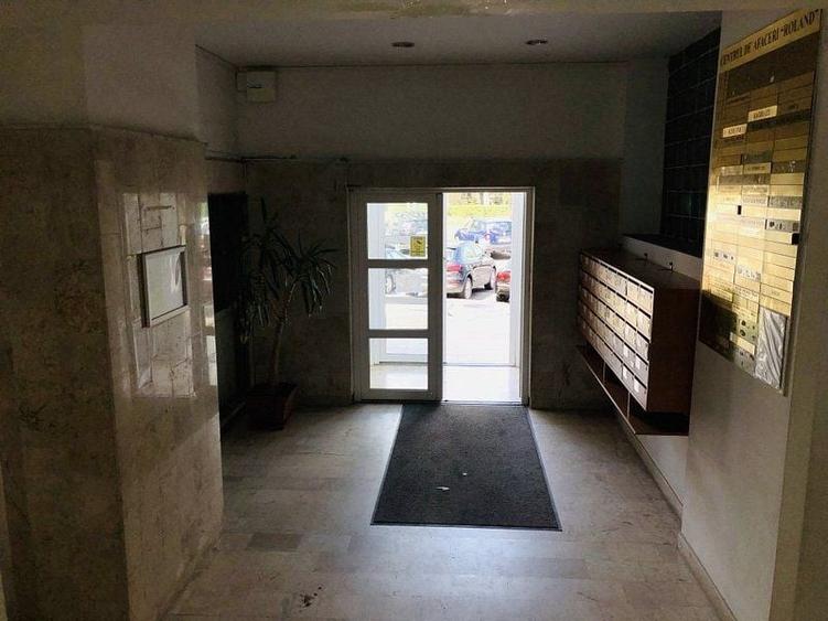 Birou, de 82 mp, în Centrul Civic