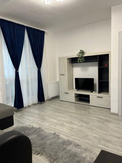 Apartament cu 2 camere decomandat în Roșu