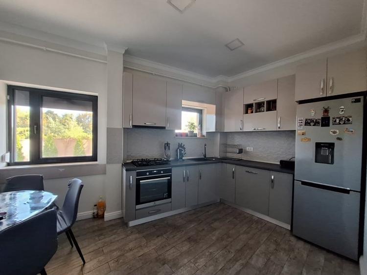 Apartament 3 camere, 87 mp, zona Cornitoiu - 9