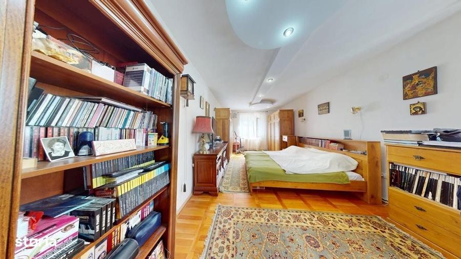 Casă cu 4 camere în Trei Stejari