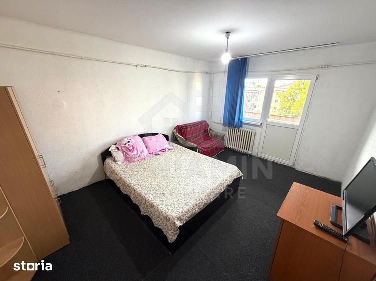 Garsonieră decomandată în Rovine