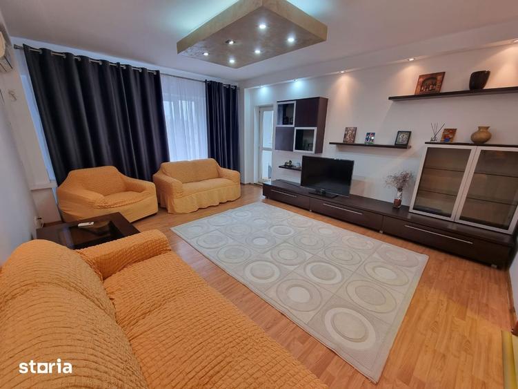 Apartament cu 4 camere decomandat în Matei Voievod