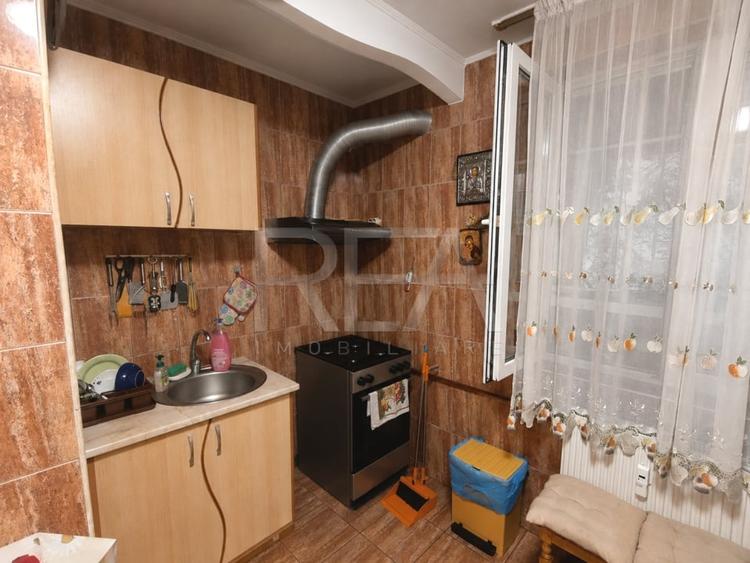 4 camere | Titan | Decomandat | 1974 anvelopat - 13