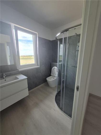 Duplex cu 4 camere cu Canalizare în Moșnița Nouă