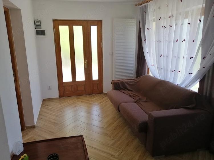 Casă cu 6 camere cu Teren 420 Mp în Breaza