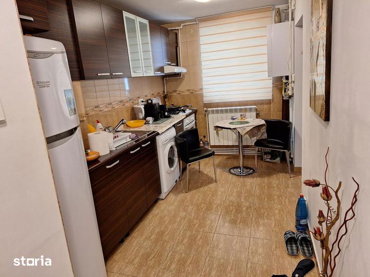 Apartament cu 3 camere decomandat în Tomis Nord