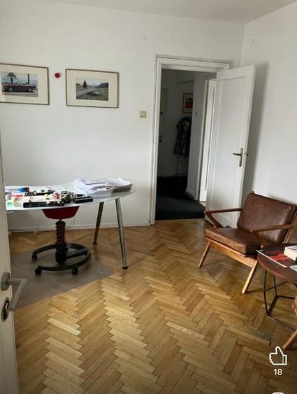 Casă cu 3 camere cu Canalizare în Capitale
