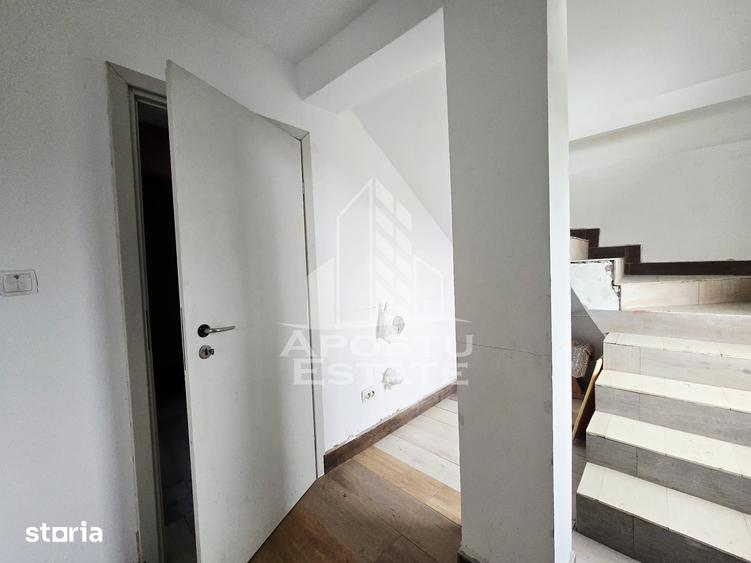 Casă cu 4 camere cu Teren 869 Mp în Dudeștii Noi