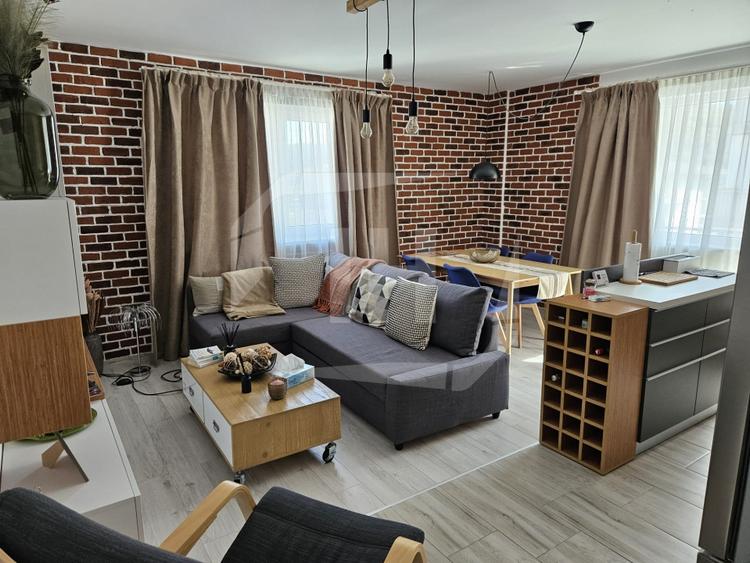 Apartament cu 3 camere semidecomandat, mobilat în Mănăștur