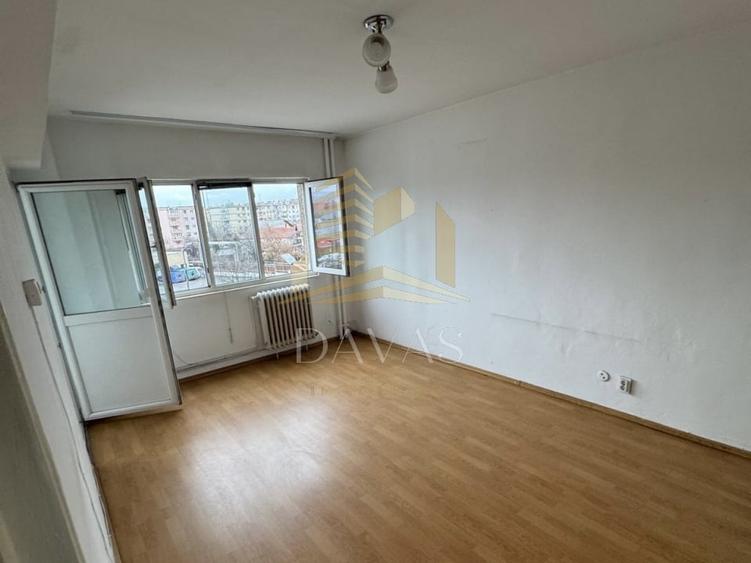 Apartament cu 2 camere decomandat în Mărăști