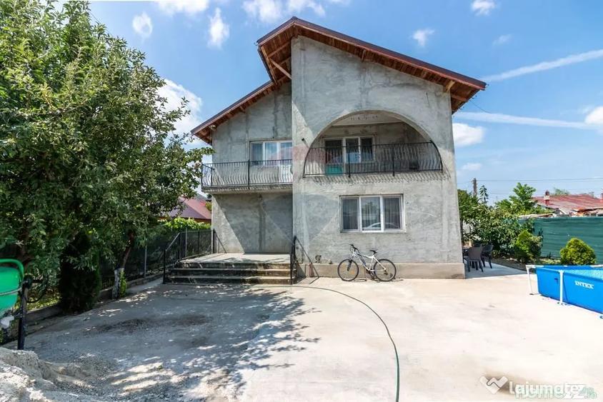 Casă cu 5 camere cu Teren 498 Mp în Tântava
