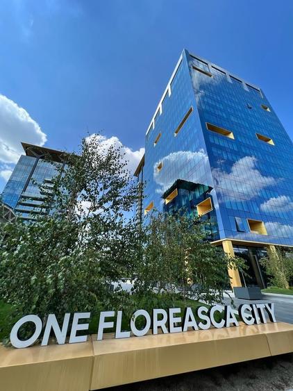 Apartament cu 3 camere semidecomandat în Herăstrău
