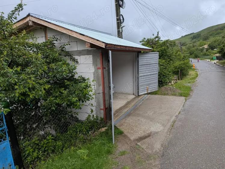 Casă cu 6 camere cu Teren 23000 Mp în Horodiștea