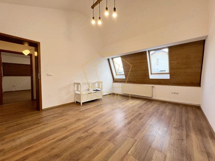 Casă cu 7 camere cu Teren 1360 Mp în Braytim