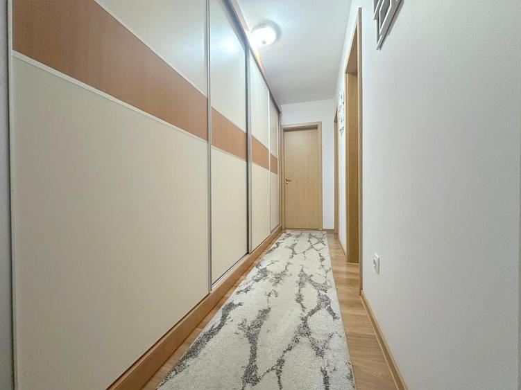 Apartament cu 3 camere decomandat, mobilat în Torontalului