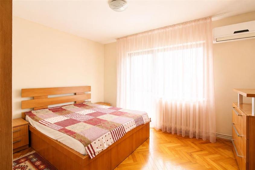 Apartament cu 3 camere decomandat în Grigorescu