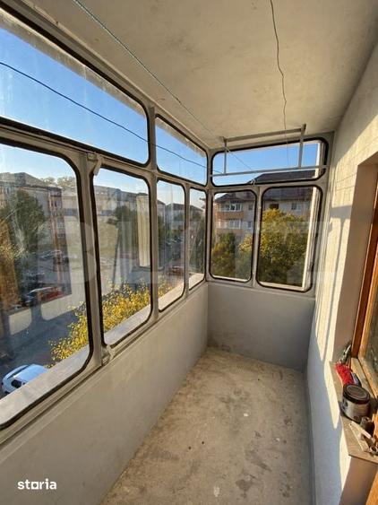 Apartament cu 3 camere decomandat în Obcini
