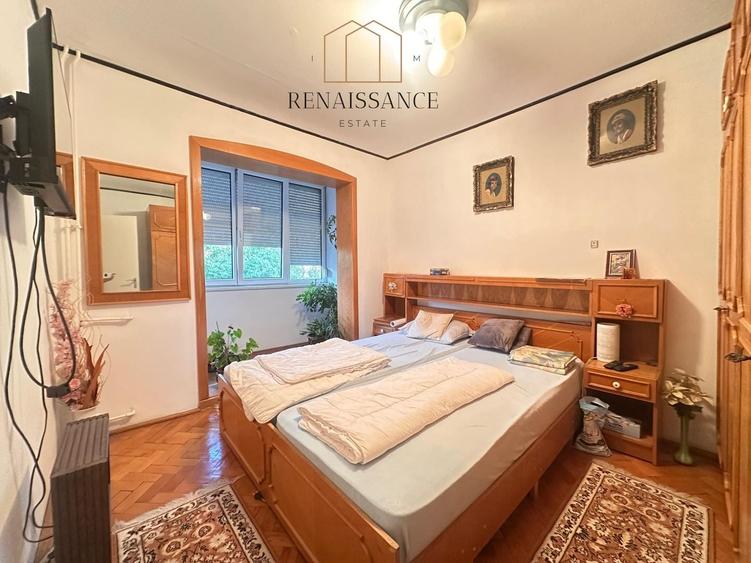 Apartament cu 3 camere semidecomandat, mobilat în Dacia