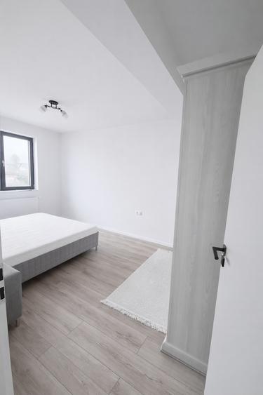 Duplex cu 4 camere cu Piscina în Bujoreni
