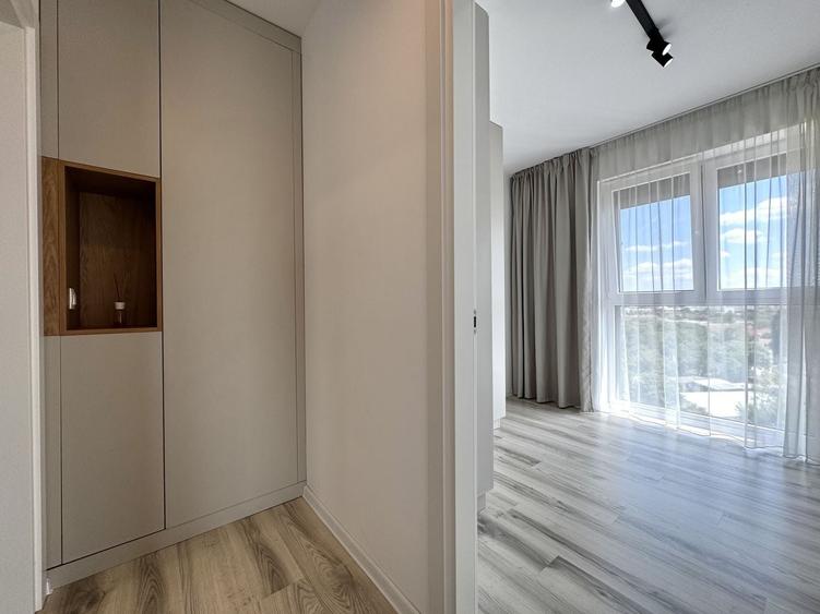 Apartament cu 3 camere decomandat, mobilat în Lipovei
