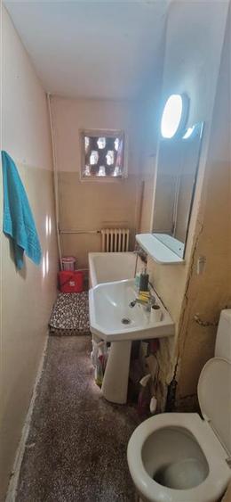 Apartament cu 2 camere semidecomandat în Șagului