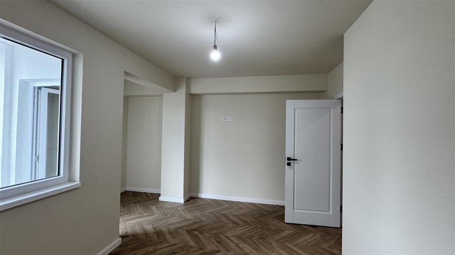 Apartament cu 2 camere decomandat în Valea Lupului