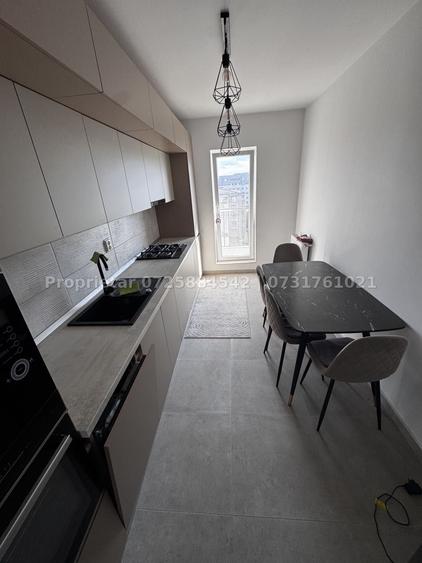 Apartament cu 2 camere decomandat în Titan