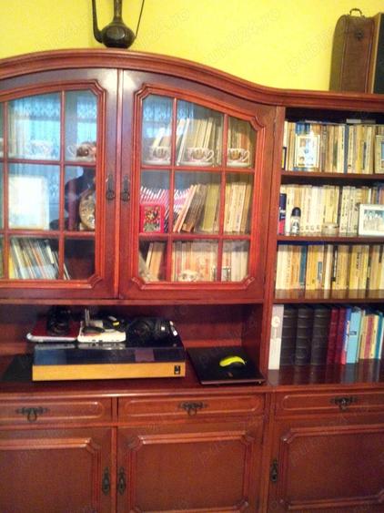 Apartament cu 3 camere decomandat în Casin