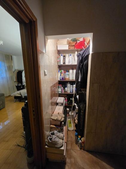 Apartament cu 3 camere decomandat în Titan