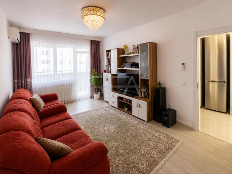 Apartament cu 3 camere decomandat, mobilat în Theodor Pallady