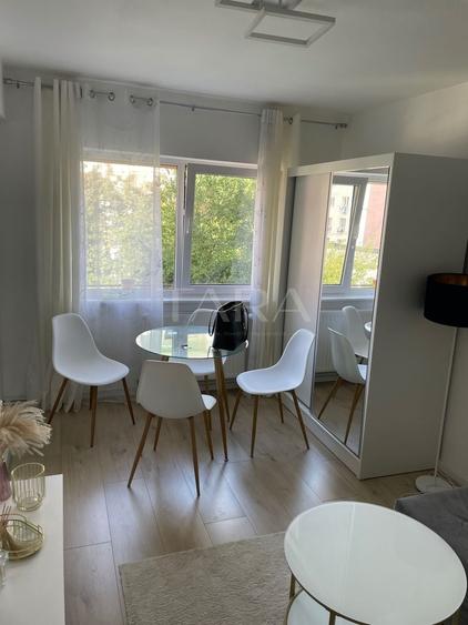 Apartament cu 1 cameră, complet renovat, ideal pentru investiție. - 2