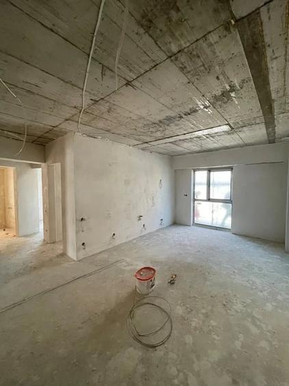 Apartament cu 3 camere decomandat în Nord
