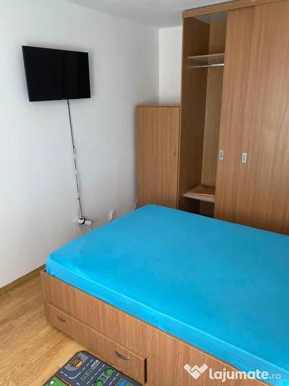 Inchiriez apartament cu 3 camere - 6