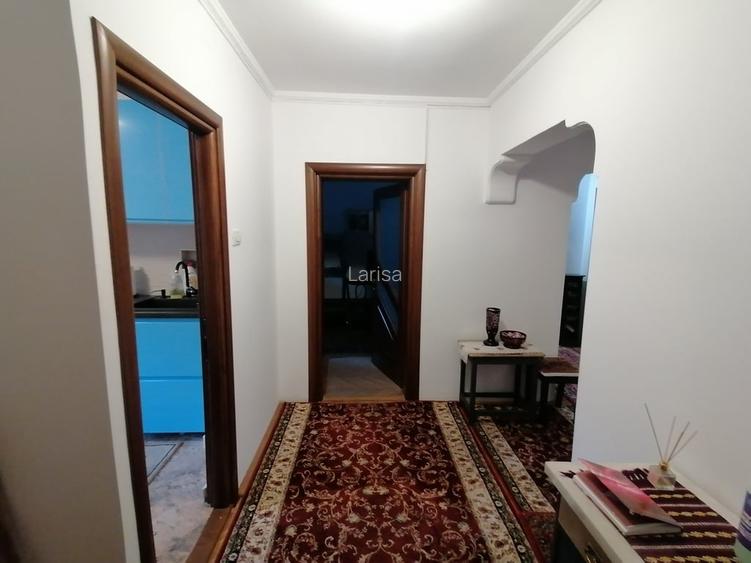 Apartament 2 camere et 1 (ACTIVITATE DE BIROU) zona Biblioteca Judeteana