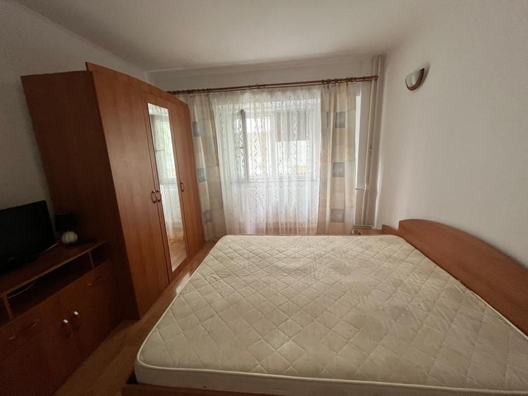 Apartament cu 2 camere decomandat, mobilat în Faleza Nord