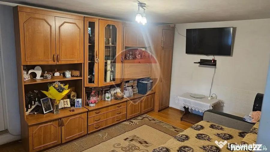 Casă cu 3 camere cu Teren 1043 Mp în Dochia