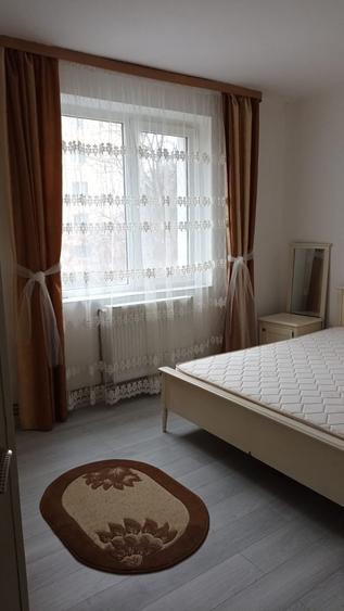 Apartament cu 2 camere semidecomandat, mobilat în Aleea Trandafirilor