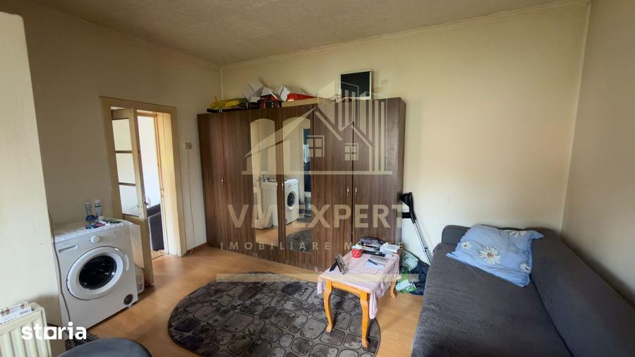Casă cu 4 camere cu Teren 233 Mp în Sud