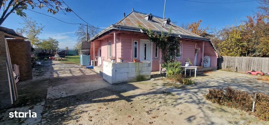 Casă cu 3 camere cu Teren 3589 Mp în Săucești