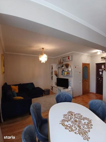 Apartament cu 4 camere decomandat în Gheorgheni