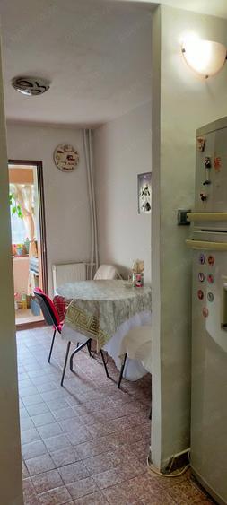 Apartament cu 2 camere decomandat în 9 Mai