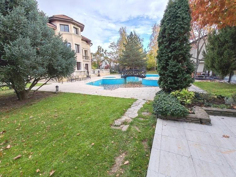 Casă individuală cu 5 camere cu Piscina în Corbeanca
