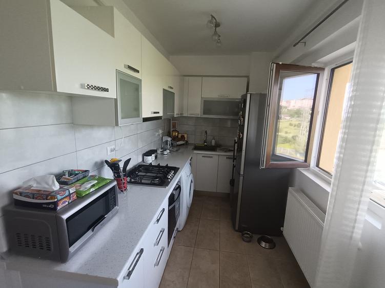 Apartament cu 2 camere decomandat, mobilat în Cug