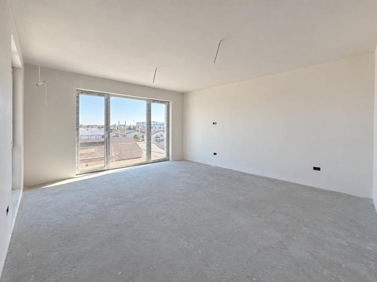 Penthouse cu 3 camere decomandat în Giroc